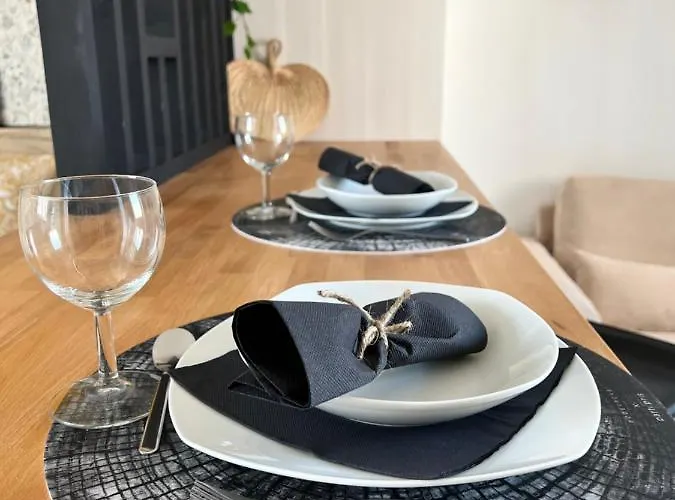 Le Jean Bart - Votre T1 Meuble Cosy & Lumineux Quartier Republique شقة *